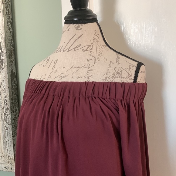 Wishlist apparel Elastic Neckline Top - Mulberry - Picture 2 of 14